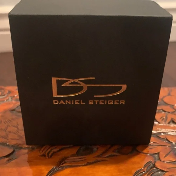 Daniel Steiger Phantom Two-Tone Chronograph Men’s Watch NIB Never Worn - Picture 9 of 9